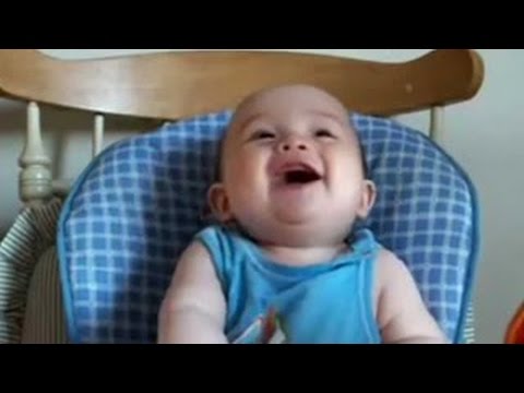 cuando se rie un bebe a carcajad